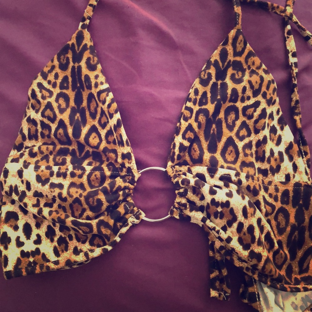 ⚔️IAMGIA⚔️ LEOPARD PRINT TOP • MAKE ME AN OFFER •